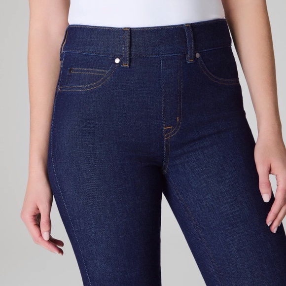 Spanx original EveryWear kick flare high rise jeans - Picture 3 of 16